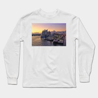 Celebrity Edge arriving Port Everglades Long Sleeve T-Shirt